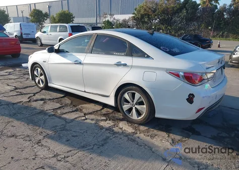 2012 Hyundai Sonata Hybrid z USA, uszkodzony, nr VIN KMHEC4A42CA059776